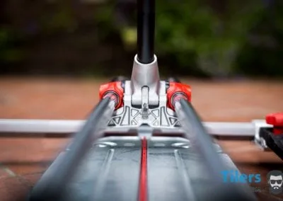 Front view of Rubi tile cutter